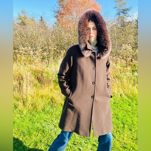 Wool + Cashmere Coat with fox trimmed hood - Picture 7 of 9